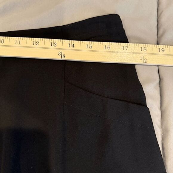 Eileen Fisher 100% Silk Skirt Black Gored Georgette Crepe Pockets Size Small - Picture 9 of 10